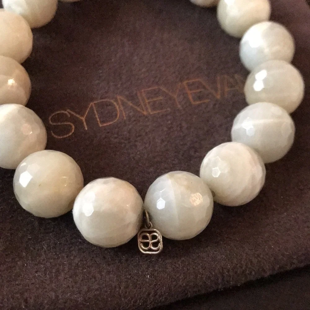 Sydney Evan Pale Green Beaded Skull Charm Bracelet